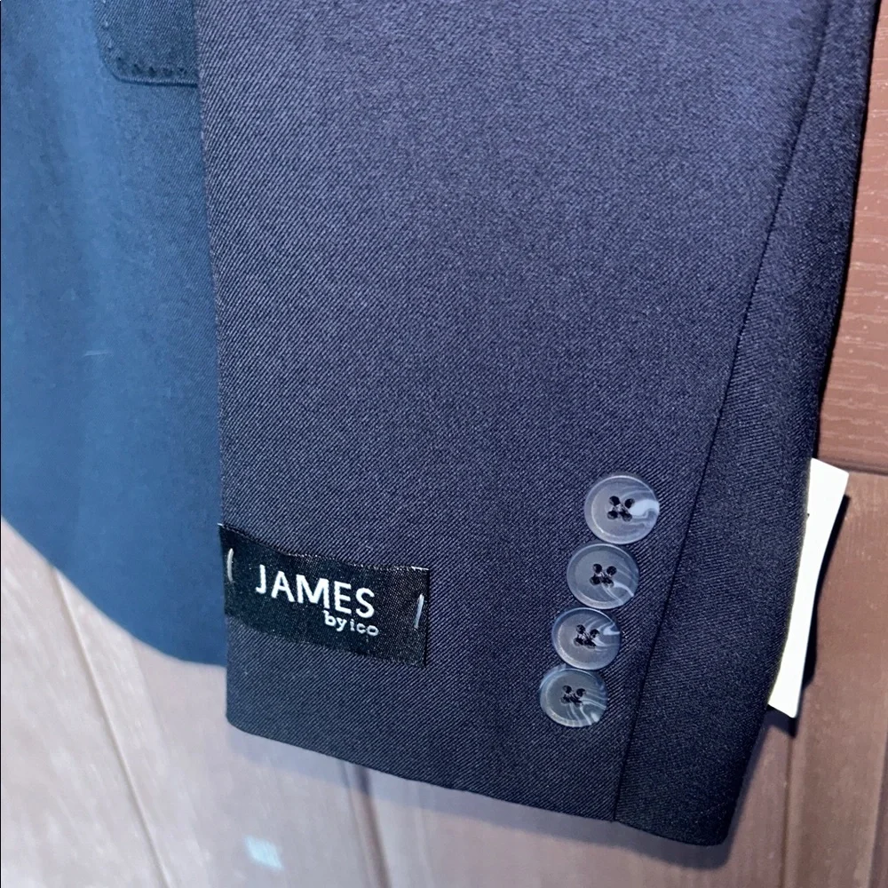 Sophisticated Men's Navy Blazer by jf j.ferrar